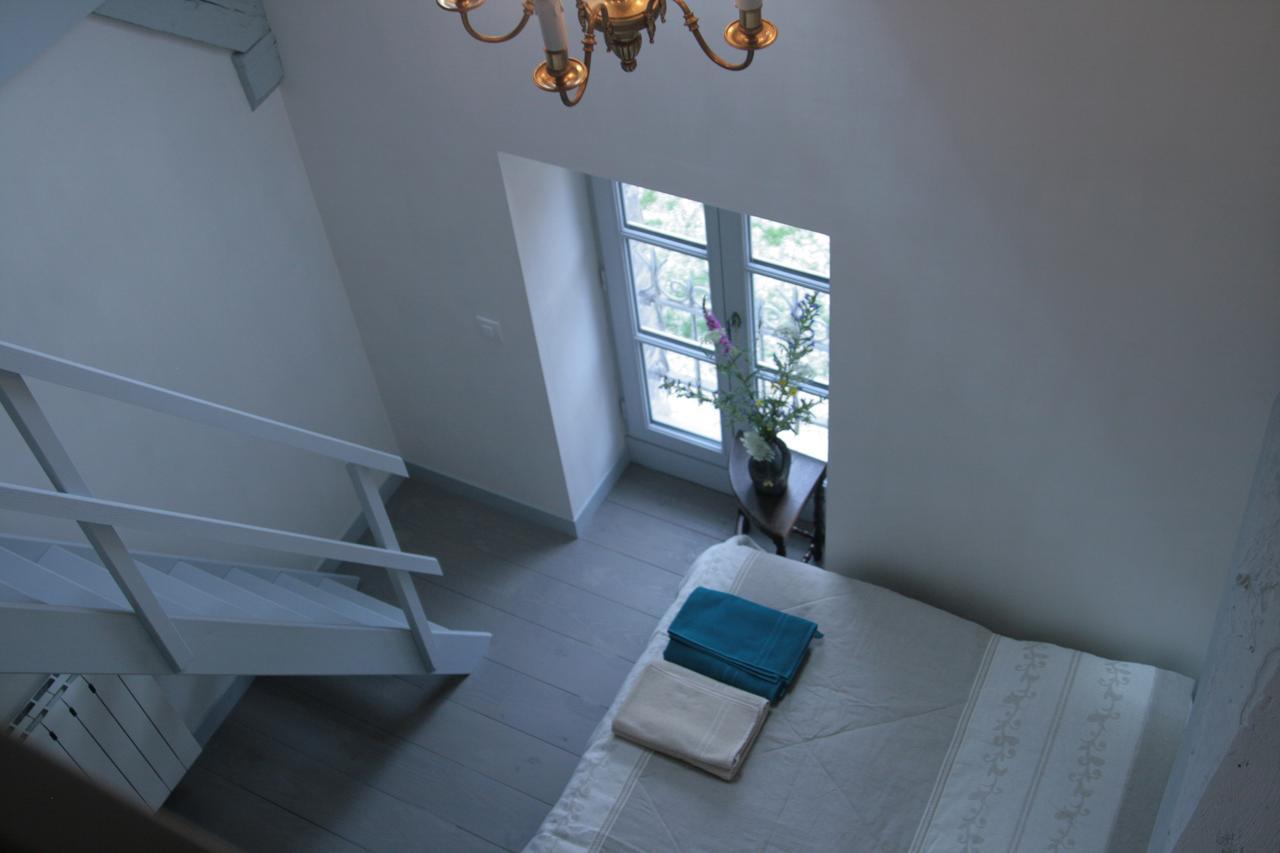 Domaine Des Douves Bed and Breakfast Ancy-le-Franc Exteriör bild
