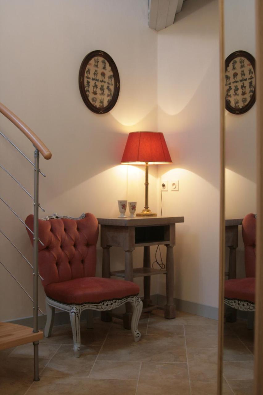 Domaine Des Douves Bed and Breakfast Ancy-le-Franc Exteriör bild