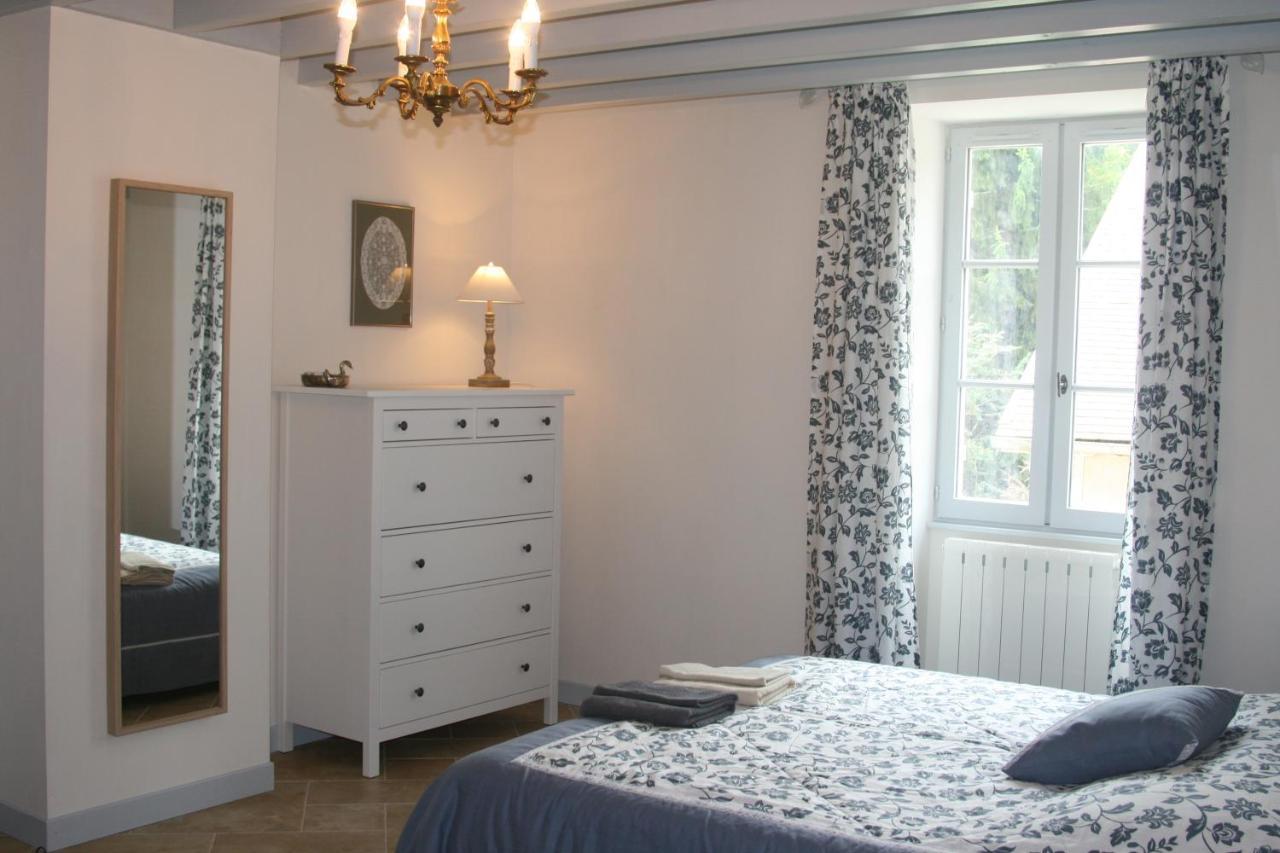 Domaine Des Douves Bed and Breakfast Ancy-le-Franc Exteriör bild
